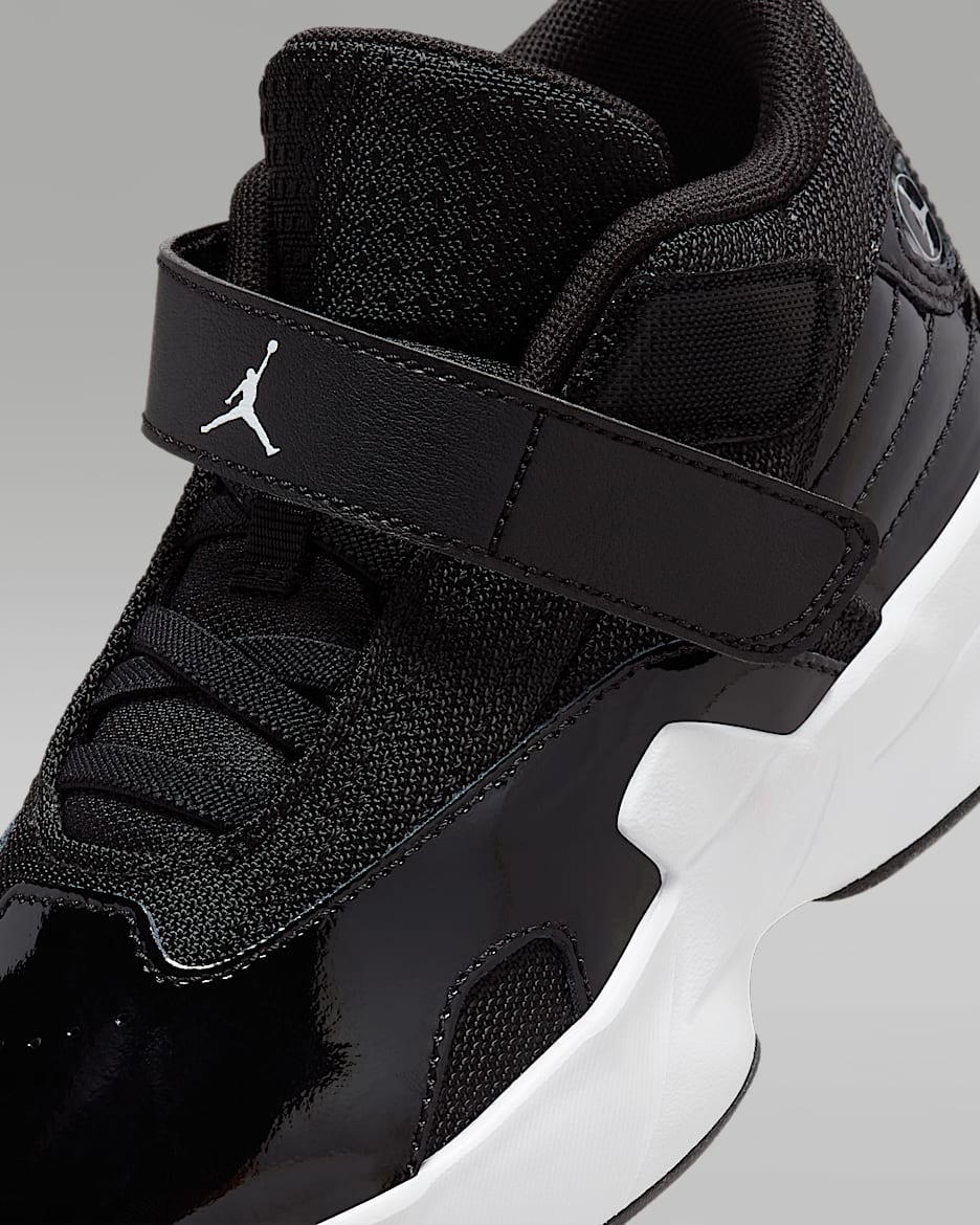 Jordan Max Aura 6 Little Kids Shoes. Nike